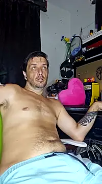 Snapshot of titclitcmndr chatting on 02-04-25, 05:01 titclitcmndr online show from 02-04-25, 05:01