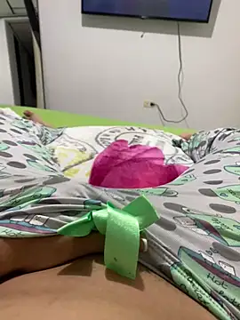 ANYLU19 online show from 11-06-25, 02:45