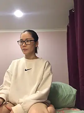 Snapshot of Milka23 chatting on 12-09-24, 01:51 Milka23 online show from 12-09-24, 01:51