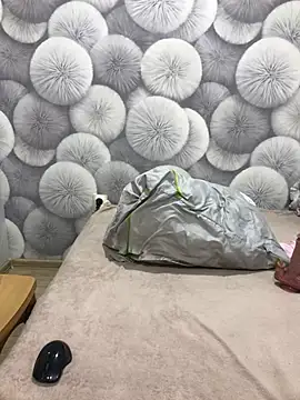 Snapshot of Milka23 chatting on 02-27-25, 01:17 Milka23 online show from 02-27-25, 01:17