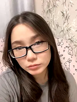 Snapshot of Milka23 chatting on 10-26-25, 07:58 Milka23 online show from 10-26-25, 07:58