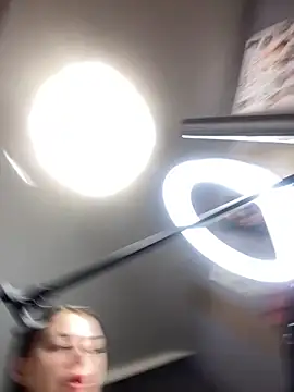 Lola Hale online show from 02-18-26, 06:15