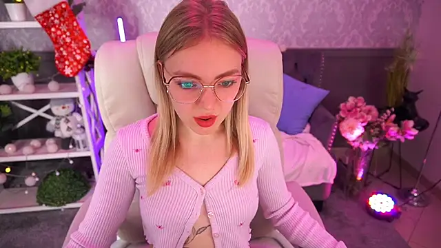 EmilySunshineS online show from 12-29-24, 09:52