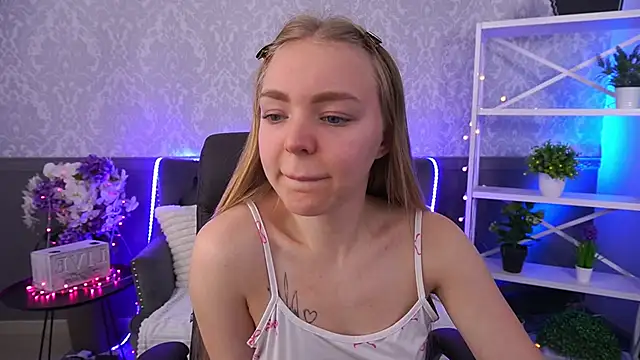 EmilySunshineS online show from 11-17-25, 07:58