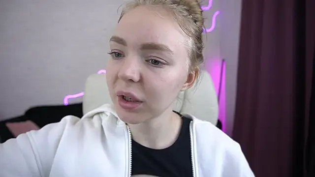 EmilySunshineS online show from 11-29-25, 01:47