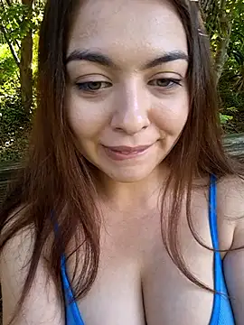 Snapshot of la_luna_sorse chatting on 10-03-25, 12:13 la luna sorse online show from 10-03-25, 12:13