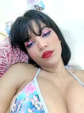 Snapshot of misskitty19-01 chatting on 01-12-25, 10:12 misskitty19-01 online show from 01-12-25, 10:12