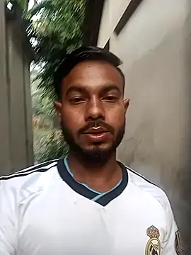 Snapshot of arafat_mia chatting on 02-14-26, 08:33 arafat mia online show from 02-14-26, 08:33