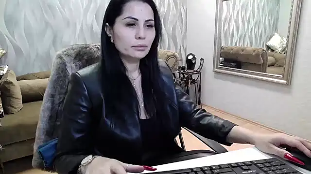 Snapshot of Sara_Poison chatting on 10-11-25, 03:39 Sara Poison online show from 10-11-25, 03:39