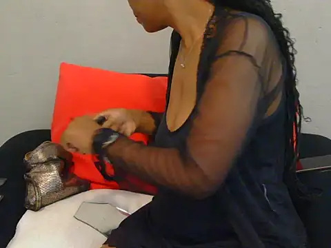 Snapshot of Mollybrookexx chatting on 01-11-25, 05:52 Mollybrookexx online show from 01-11-25, 05:52