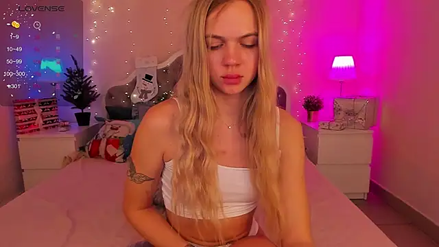 Aria69Stars online show from 12-11-24, 04:49