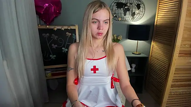 Aria69Stars online show from 11-13-25, 09:41