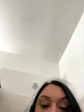 AlyssiaAmoreXO online show from 10-23-25, 06:17