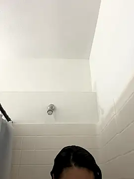 AlyssiaAmoreXO online show from 01-08-26, 03:25