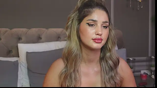 Snapshot of AnnieStylesx chatting on 02-07-25, 10:29 AnnieStylesx online show from 02-07-25, 10:29