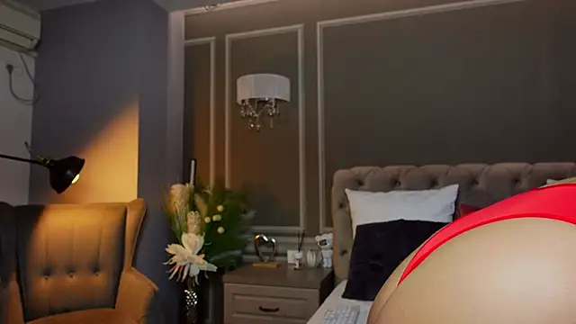 Snapshot of AnnieStylesx chatting on 09-19-25, 03:52 AnnieStylesx online show from 09-19-25, 03:52