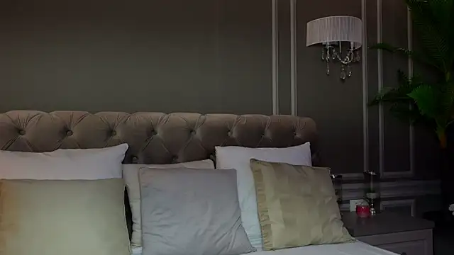 Snapshot of AnnieStylesx chatting on 10-09-25, 03:04 AnnieStylesx online show from 10-09-25, 03:04