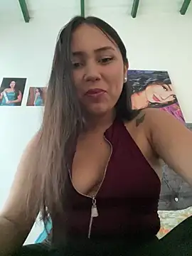 YuliiCamm online show from 12-08-24, 09:41