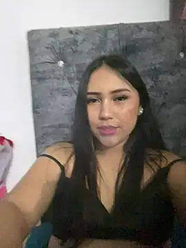 YuliiCamm online show from 12-18-24, 02:53