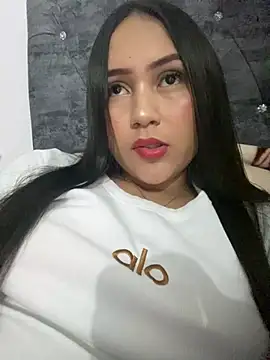 YuliiCamm online show from 01-17-25, 12:10