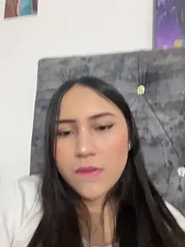 YuliiCamm online show from 02-05-25, 12:31