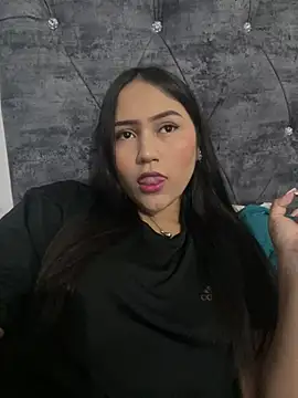 YuliiCamm online show from 03-05-25, 11:38