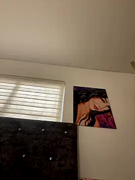 YuliiCamm online show from 09-30-25, 05:51
