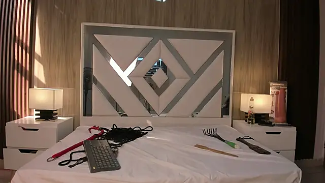 ValentinaThomas online show from 10-07-25, 08:17