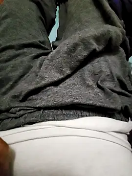 Snapshot of xxxlhung4uxxx chatting on 09-11-25, 02:55 xxxlhung4uxxx online show from 09-11-25, 02:55