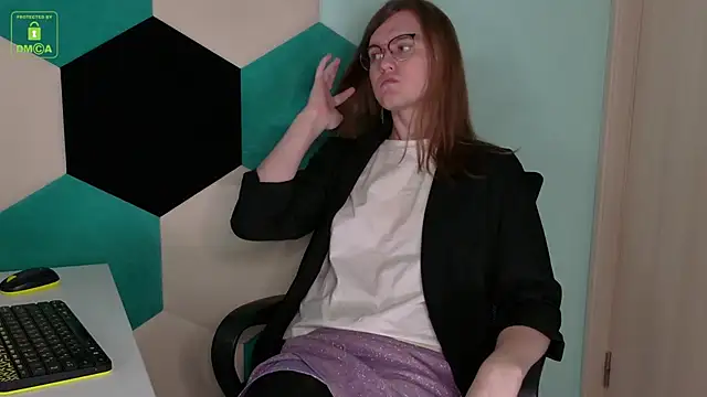 YukoFanee online show from 03-19-25, 03:19