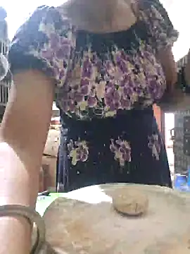 Snapshot of Melody_Shyla chatting on 11-02-25, 12:40 Melody Shyla online show from 11-02-25, 12:40