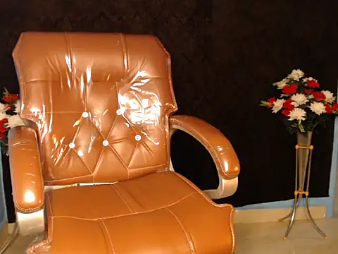 Wish Queen online show from 01-12-25, 05:44