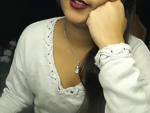 Wish Queen online show from 01-17-25, 04:06