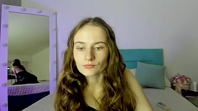 L1ittle kitty  online show from 10-15-25, 05:29