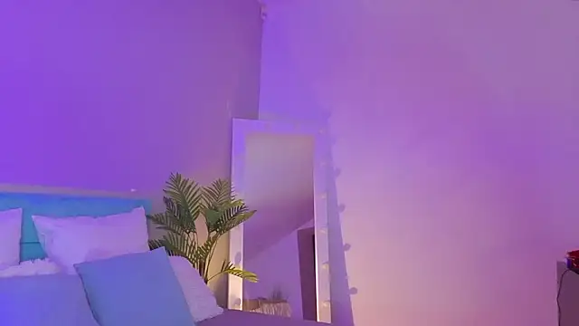 L1ittle kitty  online show from 03-04-26, 06:30