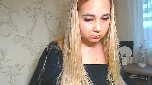 DolphinDreams online show from 04-10-26, 07:24