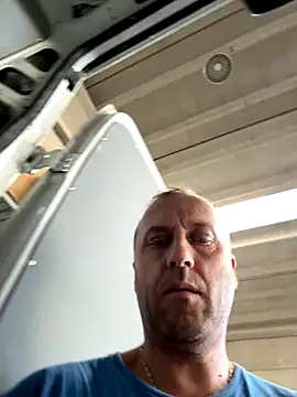 Lecatore80 online show from 10-28-25, 02:20