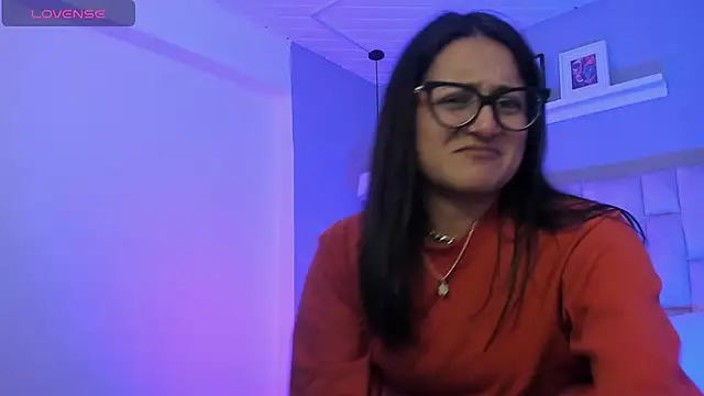 Lucy Williiams online show from 02-07-26, 07:50