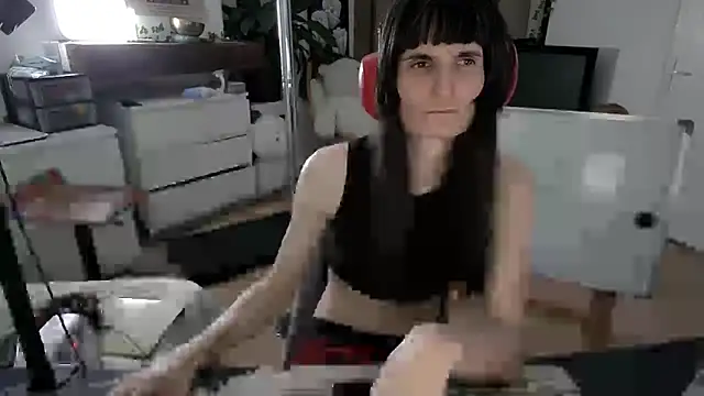 CeriseLapine online show from 01-14-26, 07:08