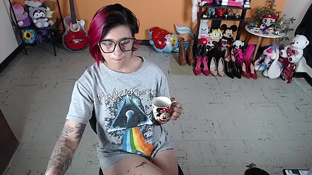 MissMiia2 online show from 12-21-24, 12:49