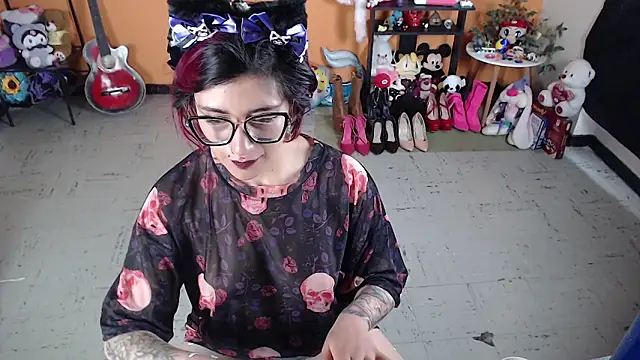 MissMiia2 online show from 12-28-24, 04:41