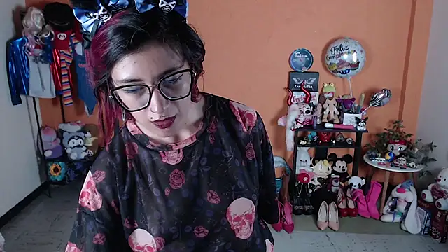 MissMiia2 online show from 12-28-24, 11:05