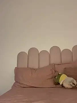 cleolimahot3 online show from 10-10-25, 12:09