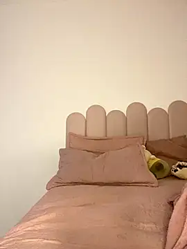 cleolimahot3 online show from 10-24-25, 12:08