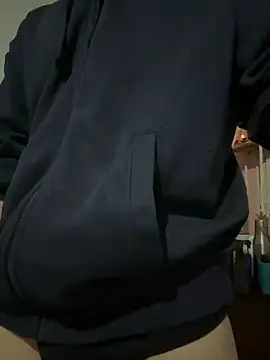 Snapshot of alburt_1996 chatting on 12-24-24, 03:37 alburt 1996 online show from 12-24-24, 03:37