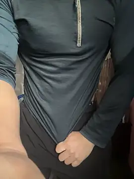 Snapshot of alburt_1996 chatting on 03-15-25, 04:13 alburt 1996 online show from 03-15-25, 04:13