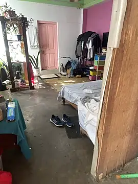 Snapshot of alburt_1996 chatting on 11-08-25, 04:01 alburt 1996 online show from 11-08-25, 04:01