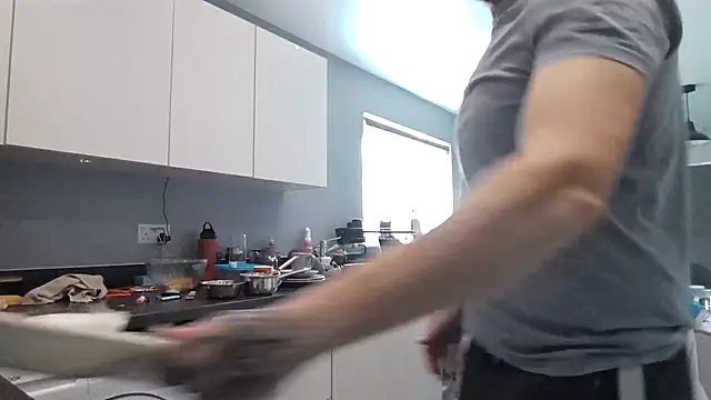 Snapshot of DynamicDuo_oxo chatting on 01-13-25, 12:13 DynamicDuo oxo online show from 01-13-25, 12:13