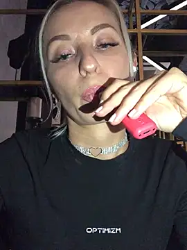 Snapshot of Diamond_Bunny_ chatting on 12-24-24, 06:17 Diamond Bunny  online show from 12-24-24, 06:17