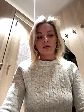 Snapshot of Diamond_Bunny_ chatting on 12-05-25, 01:20 Diamond Bunny online show from 12-05-25, 01:20